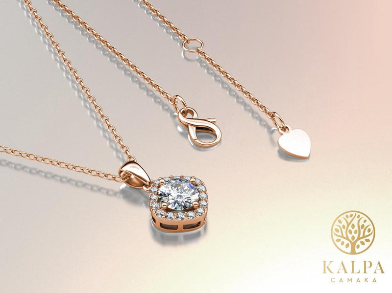 Yolora Dames Ketting met Hanger - Kalpa Camaka Kristallen - Zilverkleurig - 18K Witgoud Verguld - Vrouwen Collier Zilver - Sieraden - Halsketting - Luxe Giftbox - Geschenkdoos - Cadeau doos - Exclusieve Geschenkverpakking - Mooie Cadeauverpakking