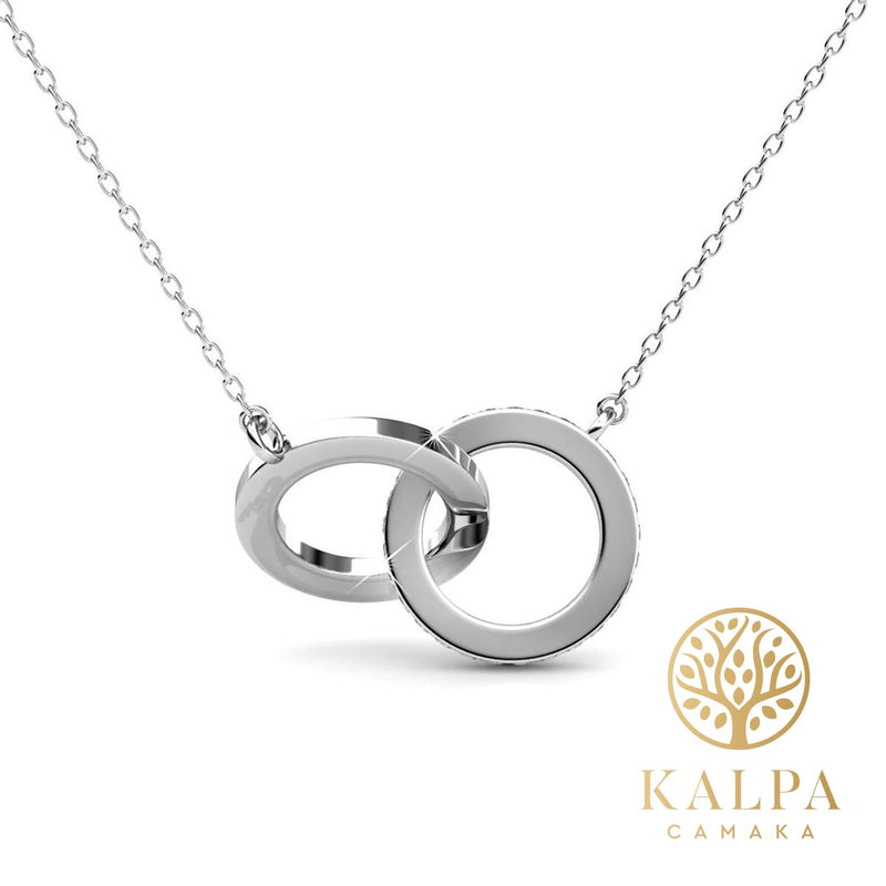 Yolora Dames Ketting met Hanger - Kalpa Camaka Kristal - Zilverkleurig - 18K Witgoud Verguld - Sieraden - Vrouwen Collier Zilver - Halsketting - Geschenkdoos - Luxe Giftbox - Cadeau doos - Exclusieve Geschenkverpakking - Mooie Cadeauverpakking