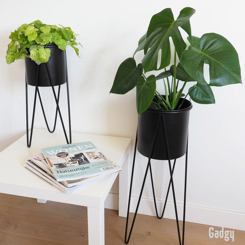 Gadgy flowerpot on standard set of 2 - plant stand with pot - Plantingter - Metal - 70.5 and 48 cm high